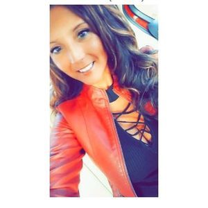 Meet your Posher, Lacie